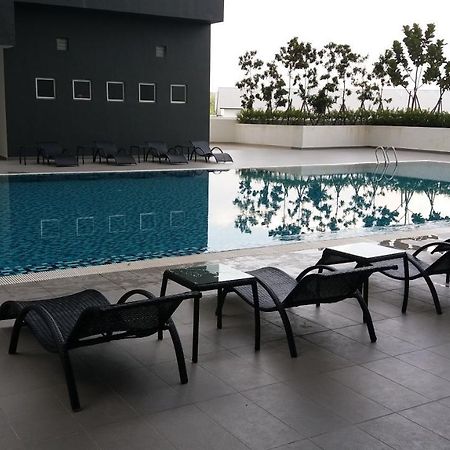 Aliff Residences 艾麗軒 Джохор-Бару Экстерьер фото